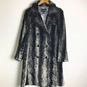 Parkhurst Faux Fur Coat Double-Breasted Large